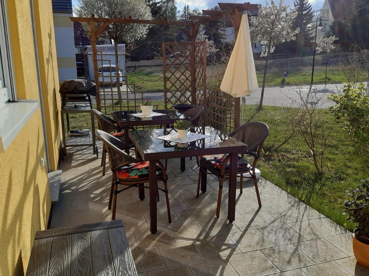 Gastezimmer Rosi Bad Klosterlausnitz Eksteriør billede